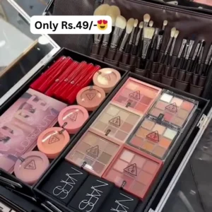 Professional Makeup Vanity Case with Folding Cantilever Trays | Heavy-Duty Cosmetic Train Box & Travel Organizer for Makeup Artists | Secure Storage Vanity Trunk for Brushes, Palettes, and Beauty Tools